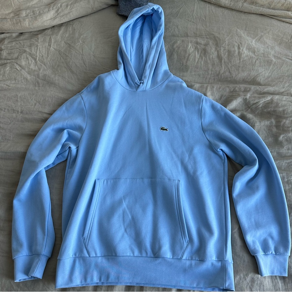 9.5/10 Lacoste men’s hooded sweatshirt sz XL light blue